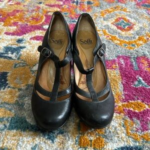 Soft Black Leather Strappy Heels.